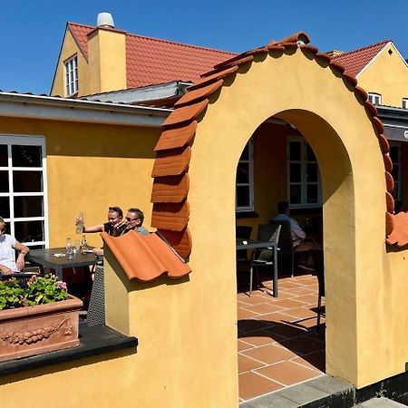 Oro Kro & Hotel Exterior photo